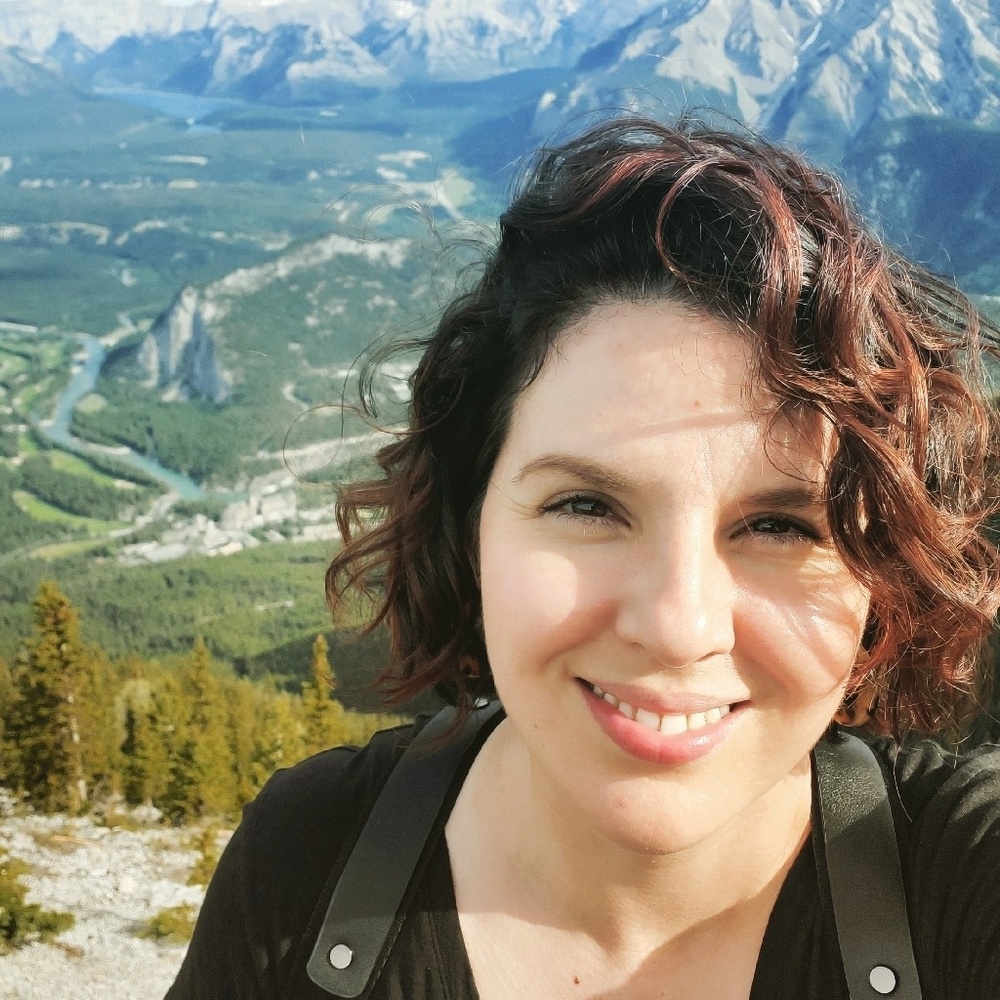 Meet your Posher, Alicia